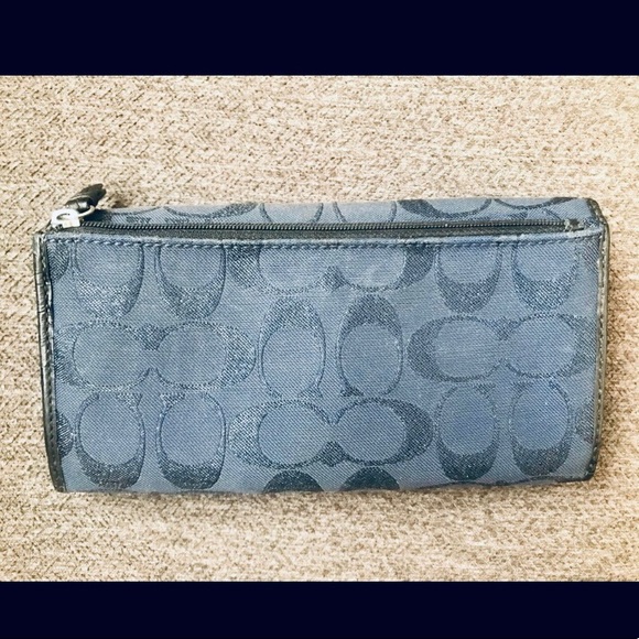 Coach wallet - Picture 2 of 3
